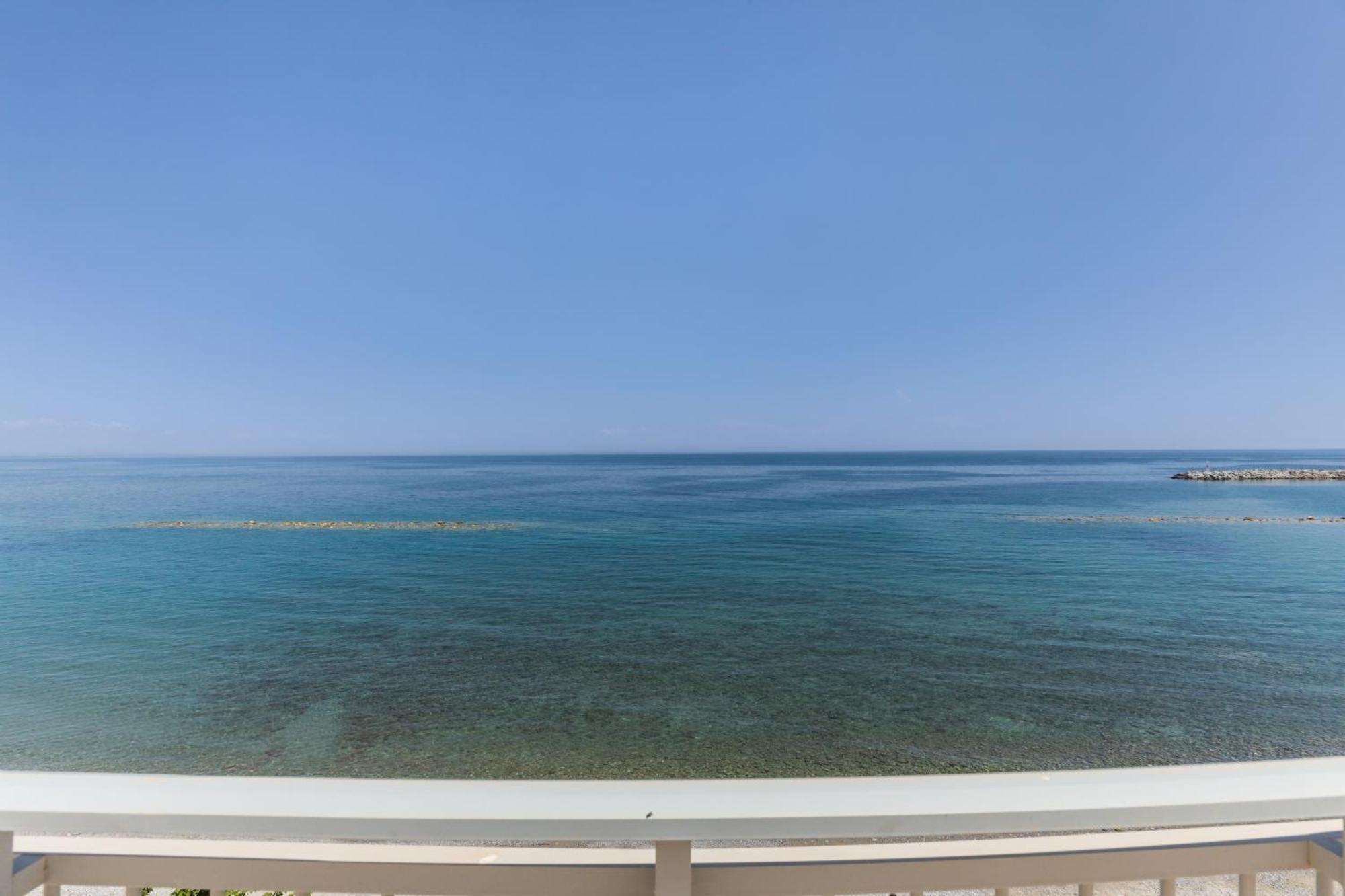 Zefyros Sea View Hotel Platamonas Eksteriør bilde